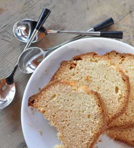 Maślana babka z miodem i wanilią