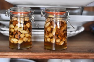 Zjedz swój prezent czyli rzecz o orzechach w miodzie