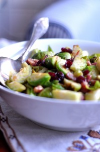 Brukselka- smażona z dodatkiem słodkich żurawin