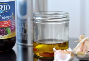 Vinegrette z miodem i czosnkiem