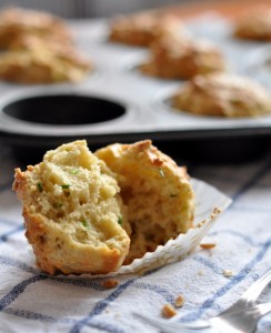 Wytrawne muffiny z cheddarem