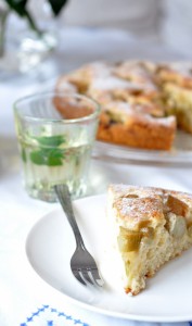 Maślane ciasto z rabarbarem