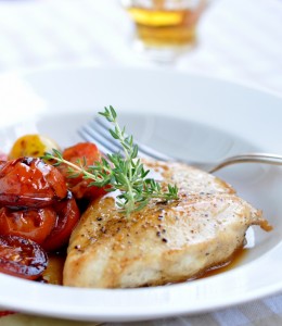 Kurczak glazurowany miodem z balsamicznymi pomidorkami