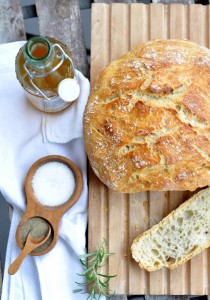 Najprostszy chleb z rozmarynem- World Bread Day 2012