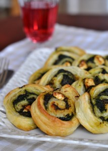 Przekąski na imprezę - wytrawne roladki ze szpinakiem