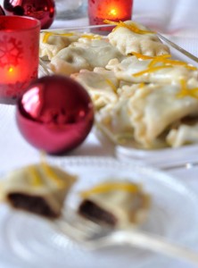 Potrawy wigilijne: Pierogi z makiem i skórką pomarańczową