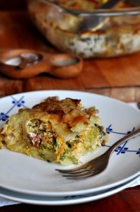 Ziemniaki gratin z włoską kapustą i chorizo