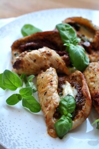 Roladki ze schabu z pesto i bazylią