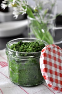 Pesto z czosnku niedźwiedziego