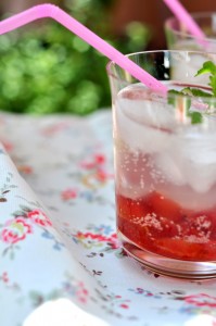 Czereśnie w syropie (i czereśniowa lemoniada)