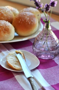 Portugalskie mleczne bułeczki