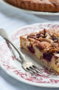 Ciasto z czereśniami, amaretti i migdałami