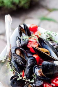 Mule z tymiankiem i pomidorkami koktajlowymi