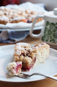 Szybkie ciasto ze śliwkami i kruszonką