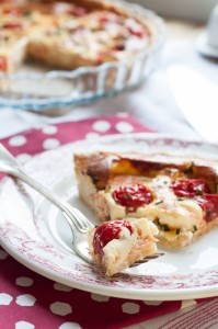 Tarta z wędzonym łososiem