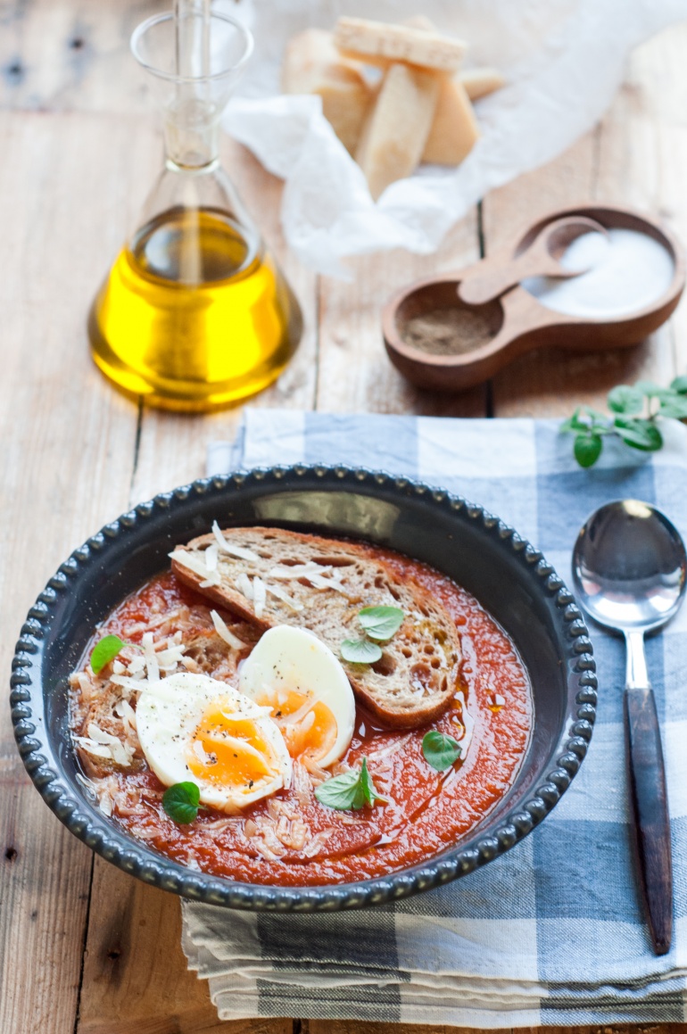 zupa pomidorowa z jajkiem (1)