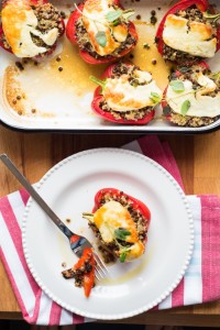 Papryka faszerowana quinoa, amarantusem i soczewicą