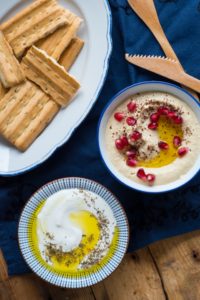Na imprezę: hummus i krem z fety