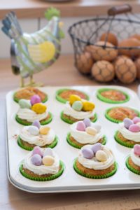 Wielkanocne babeczki bananowe