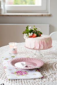 Truskawkowy torcik na Dzień Mamy