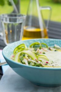 Zielony chłodnik z awokado