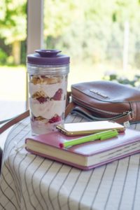 Zbożowe batoniki i szybkie śniadanie do pracy- płatki kukurydziane niejedno mają imię!