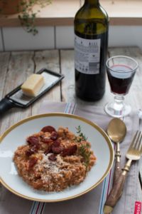 Pikantne risotto z chorizo i czerwonym winem