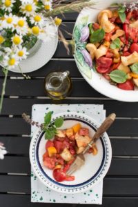 Pomidorowa sałatka chlebowa