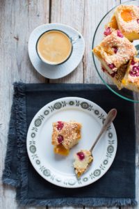 Proste ciasto z owocami