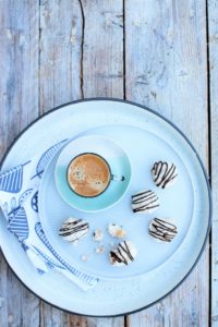 Bezy kokosowe z migdałami