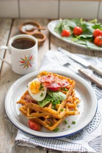 Wytrawne gofry z cheddarem i boczkiem