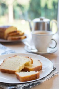 Maślana babka waniliowa