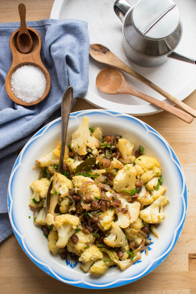 Kalafior pieczony ... z rodzynkami