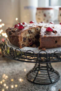 Świąteczne ciasto z bakaliami (i dlaczego tak łatwo się je piecze)